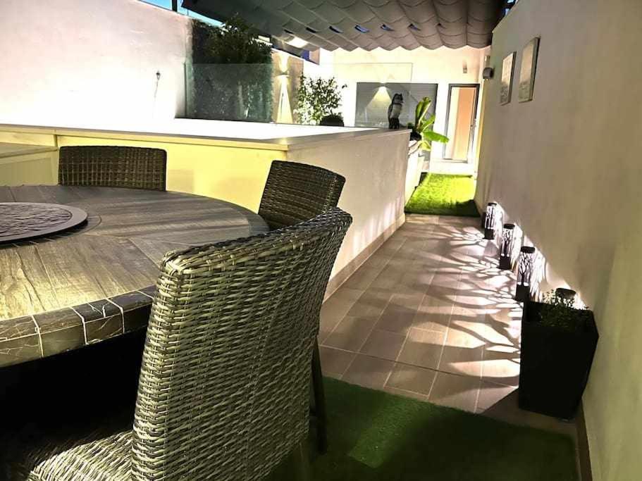 Elegant Duplex 3 Master Bedrooms And Private إشبيلية المظهر الخارجي الصورة