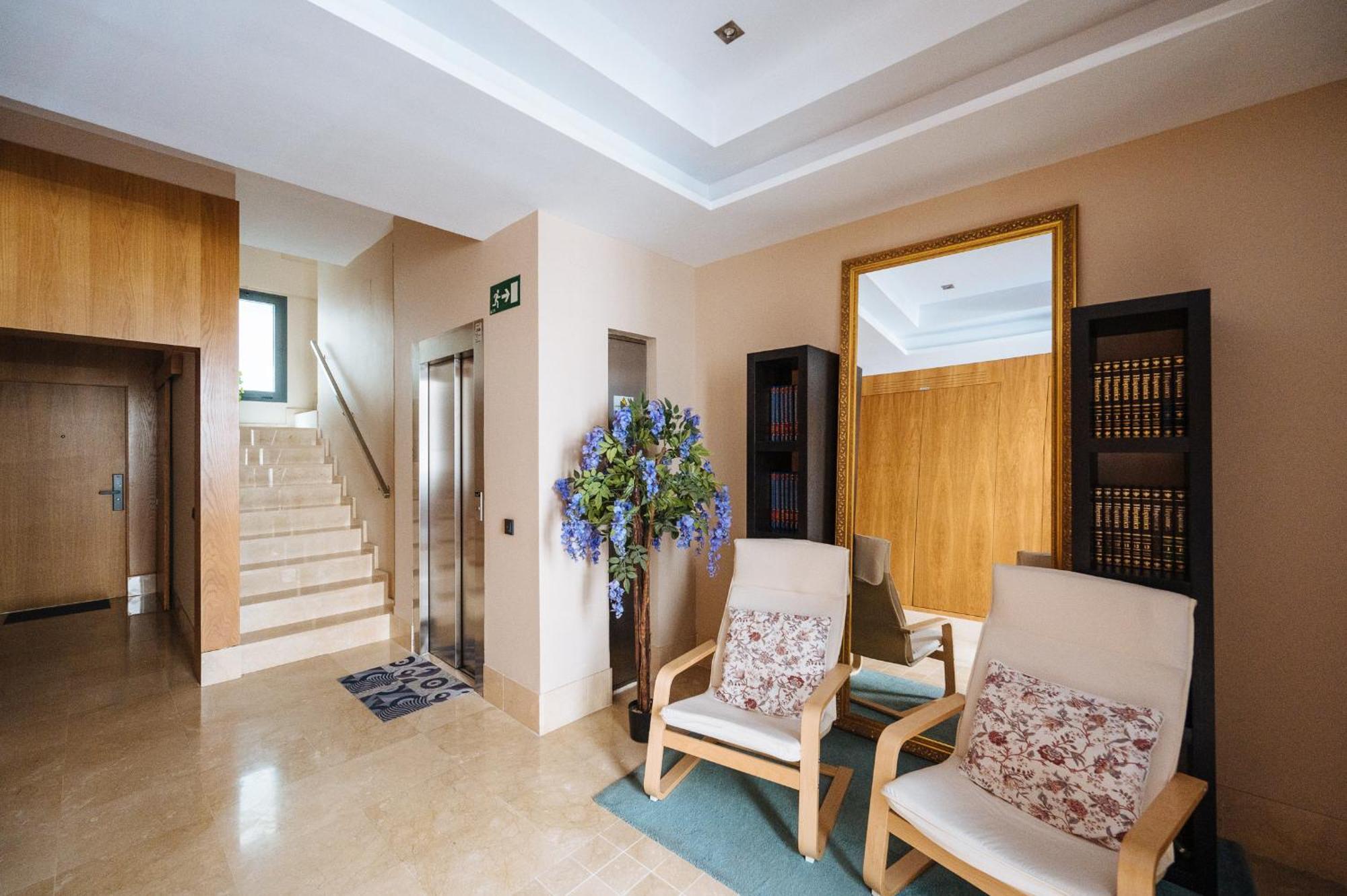 Elegant Duplex 3 Master Bedrooms And Private إشبيلية المظهر الخارجي الصورة